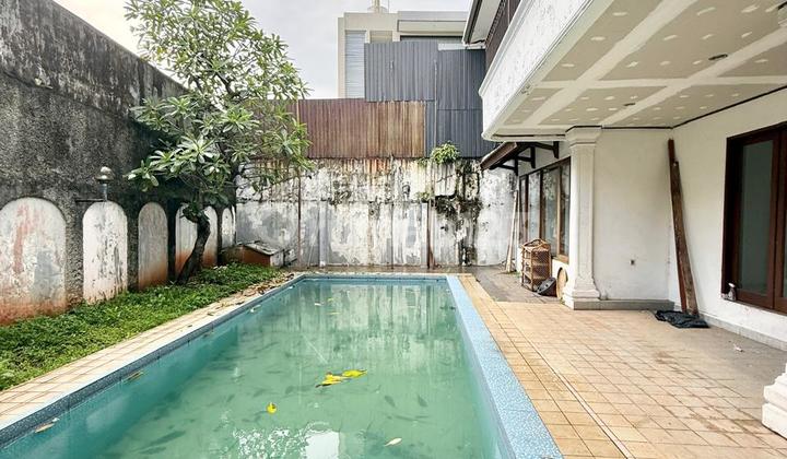 Rumah 5 Kamar Cocok untuk Kantor Ajh03125