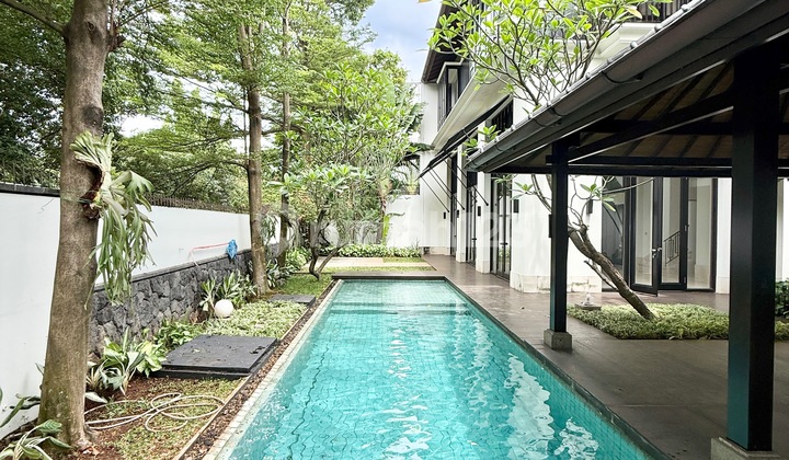 Tropical House 5 BR In A Nice Pejaten Compound Ajh05021