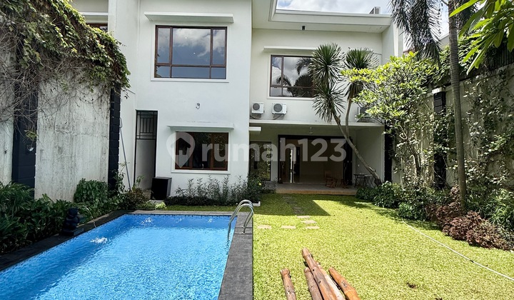Bright Minimalist Modern House 5 Bedrooms in Kemang Compound AJH04192 2
