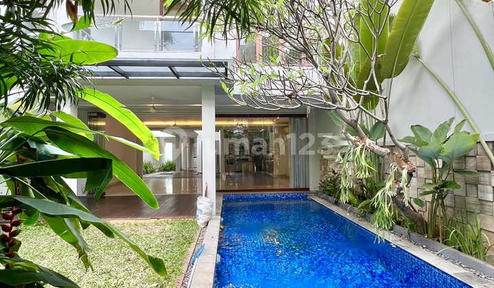 Minimalist Modern House 4br With Private Swimming Pool Ajh04002