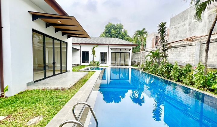Rumah Brand New Kemang Dengan Kolam Renang Ajh04026