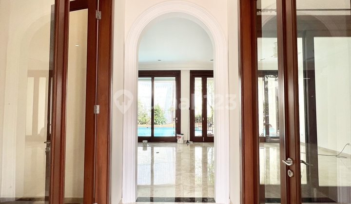 Nice Beautiful House 2 Storey In Compound Kemang Ajh04056 2