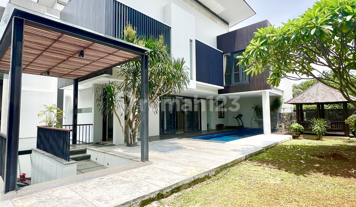 Bright House 3 Bedrooms In Compound In Cilandak Ajh02066