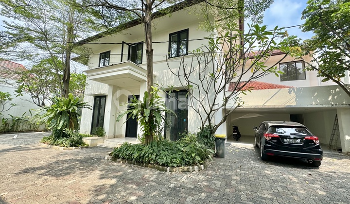 Homy And Nice House 4 Bedrooms In Kemang Compound Ajh04049 2