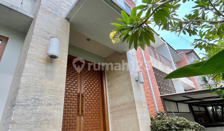 Rumah Minimalis Cantik di lokasi strategis di Cilandak AJH02147 Rumah Minimalis Cantik di lokasi strategis di Cilandak AJH02147