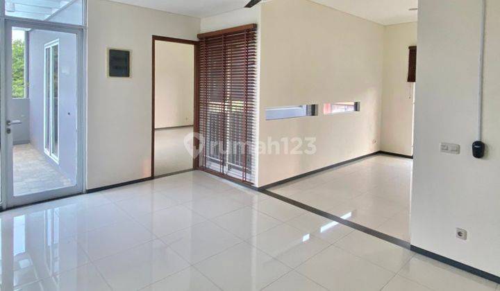 Minimalist House 4 BR With Pool Near Scbd Corio 2