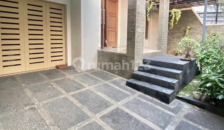 Minimalist House 4 BR With Pool In Kebayoran Baru Corio 2