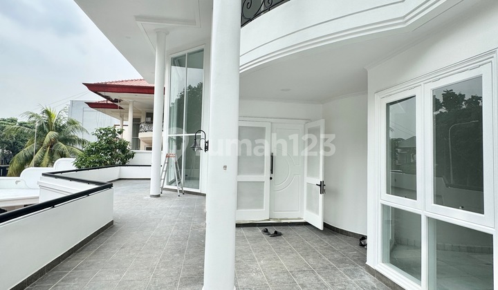 Classic house 5BR with pool & garden pondok indah  AJH06259 2