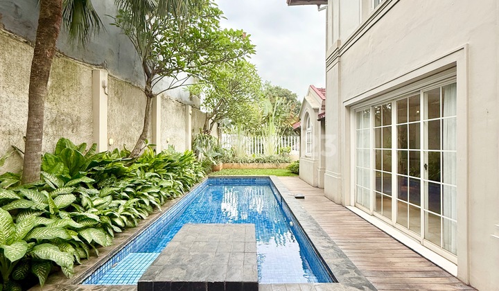 Luxury House 5 BR In A Quiet Area Of Kemang Compound Ajh04215