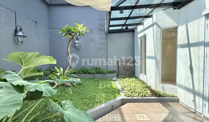 Bright nice Homy house in Pondok indah Must See !! AJH06217