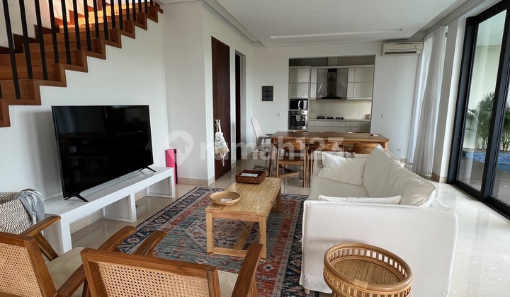 Bright homy house with private pool in cilandak compound AJH02070 2