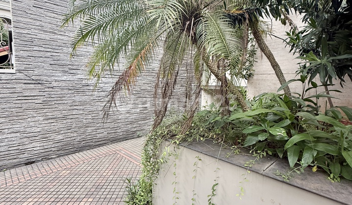 Classic House 4 Bedrooms With Private Pool In Pondok Indahajh06299