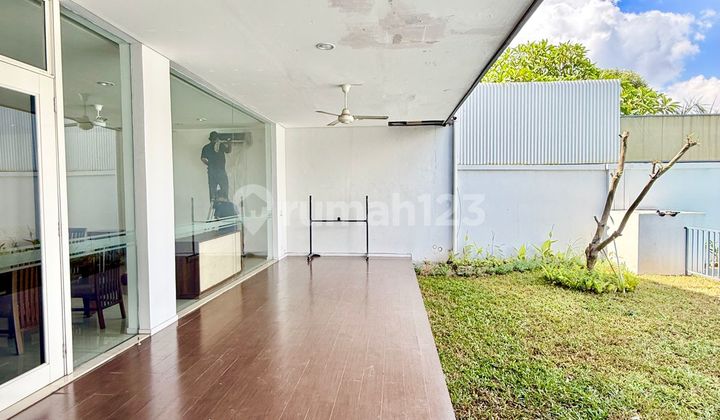 Bright Modern House In A Nice Compound Ajh02152