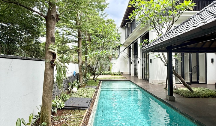 Tropical House 5 BR Wt Garden & Pool In Pejaten Compound Ajh05021