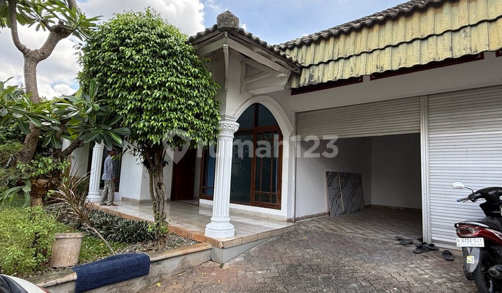 Old house 4 bedrooms with large garden and private pool AJH04185 2