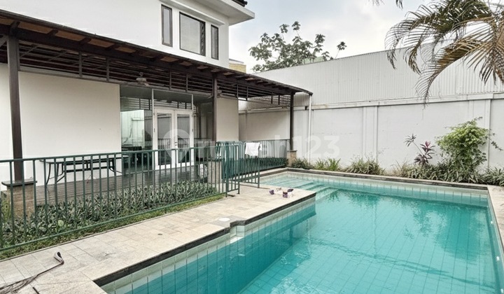 Green House In A Townhouse Behind Citos Mal In Cilandak Ajh02117 2