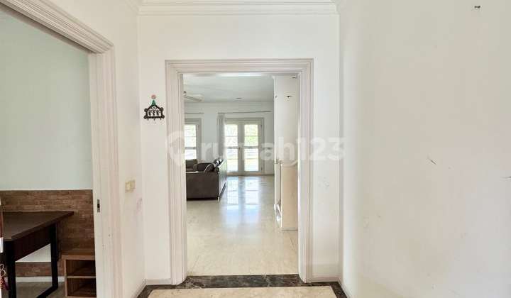 Homy house 5BR with private pool and huge backyard AJH05064 2