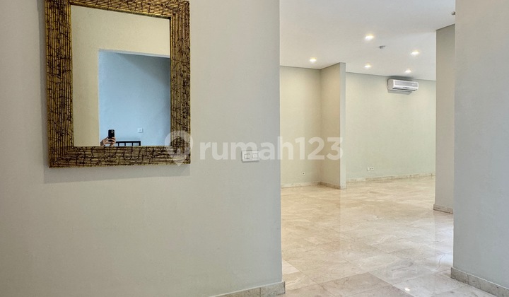  Bright house 5 BR in Kemang compound with pool & garden AJH04141 2