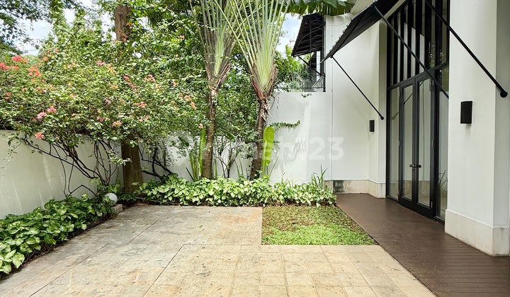 Tropical House 5 BR Wt Garden & Pool In Pejaten Compound Ajh05021 2