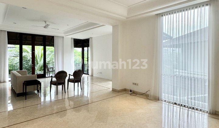 Cozy and comfortable, good place to stay with 4 bedrooms AJH02140