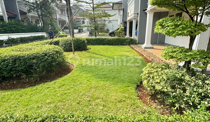 Rumah Besar 4 Kamar Tidur dengan Taman dan Kolam Renang Pribadi AJH03080 Rumah Besar 4 Kamar Tidur dengan Taman dan Kolam Renang Pribadi AJH03080