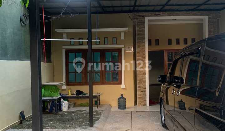 Comfortable, Affordable, Move-in Ready House in Jagakarsa