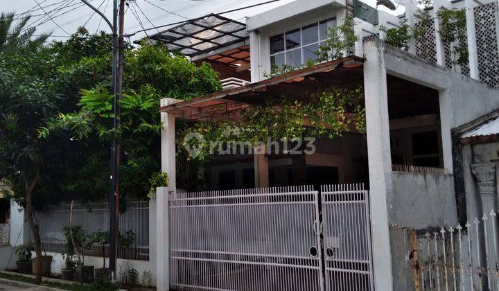 Rumah di Perumahan Industri Sandang Klender Jakarta SHM 1