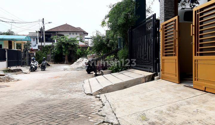 Rumah sewa di Perumahan Taman Kota Blok D Bekasi 2 Lantai Bagus 3