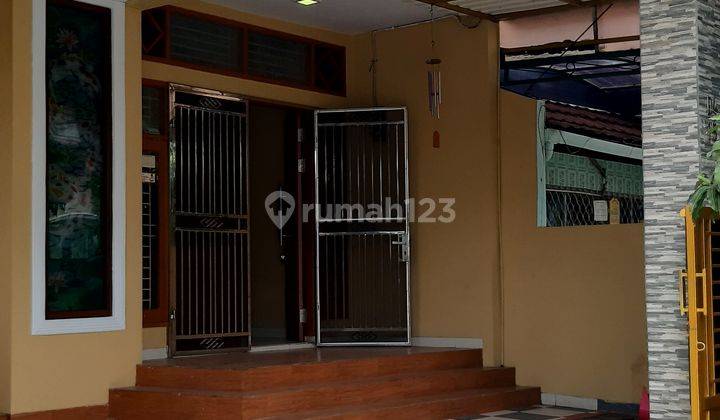 Rumah sewa di Perumahan Taman Kota Blok D Bekasi 2 Lantai Bagus 5