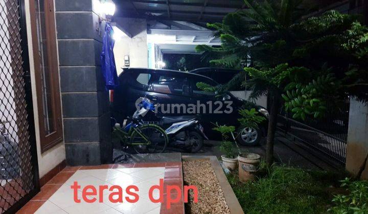 Rumah di Kemang Pratama 3 Bekasi 2 Lantai SHM Bagus Timur 1