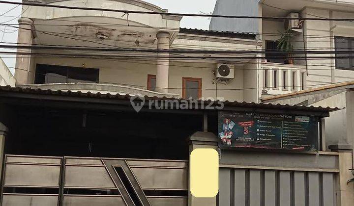 Rumah bisa usaha di Jalan dukuh Barat Tanjung Priok Jakarta SHM 1