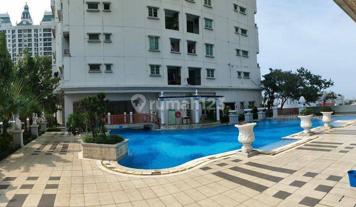 Apartemen French Walk 2 Kamar Tidur Furnished Bagus SHMRSS