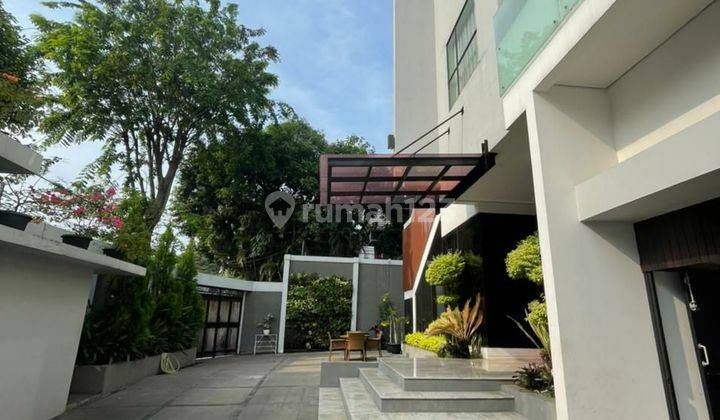 Rumah Mewah di Tebet Barat Jakarta Selatan Jakarta SHM 2 Lantai 2