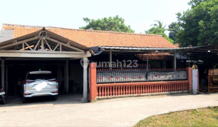 Rumah tua hitung tanah di Jalan Pendidikan Cibitung Beka 1