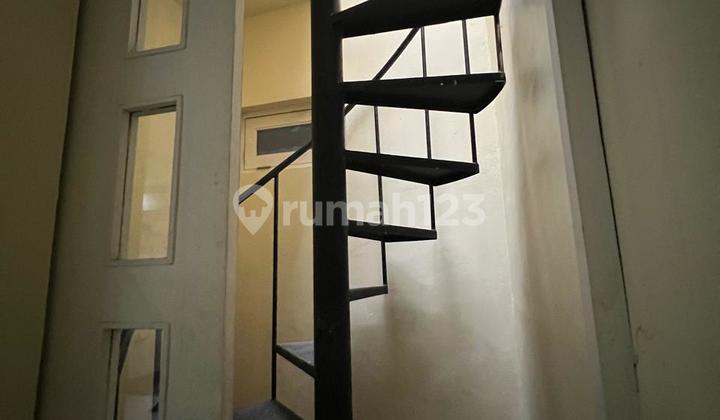 Modern Minimalist 1-Bedroom House Ready for Negotiation, Near Toll Access to Kota Wisata 2