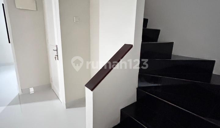 RUMAH 2 LANTAI, 3 KAMAR TIDUR SIAP HUNI KOTA WISATA CIBUBUR 2