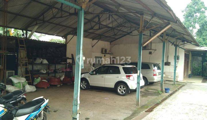 Rumah Jual Dekat Jalan Raya Untuk Usaha Strategis 2