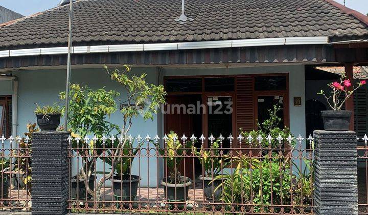 Rumah Luas Terawat Siap Huni Komplek Riung Bandung  1