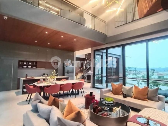 RUMAH SULTAN MEWAH INCLUDE LIFT NAVA PARK CLUSTER LYNDON 2