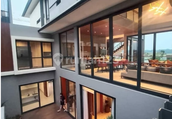 RUMAH SULTAN MEWAH INCLUDE LIFT NAVA PARK CLUSTER LYNDON 3