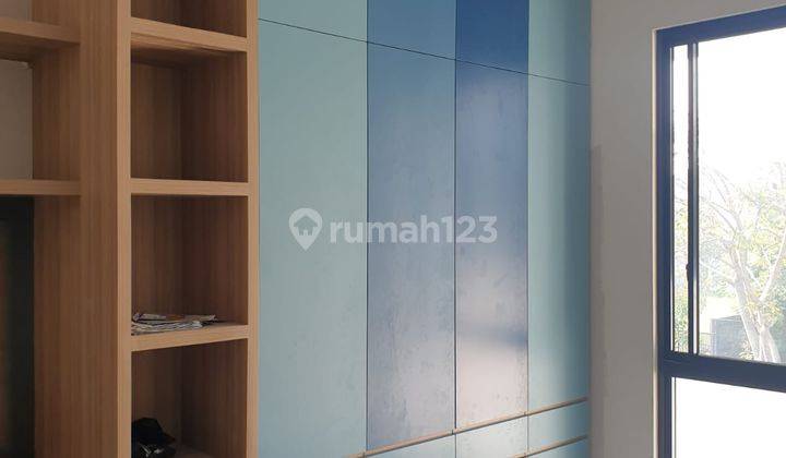 Jual Murah Bisa Nego Di Jalan Boulevard Full Furnished Mewah Sutera Victoria Alam Sutera  3