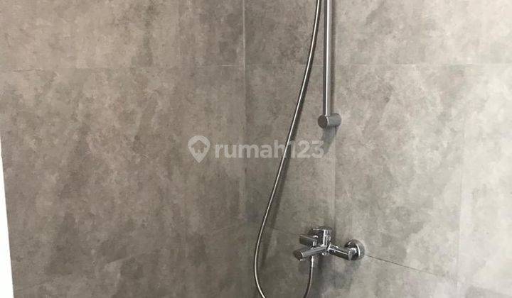 APARTMENT MEWAH LLOYD ALAM SUTERA  15