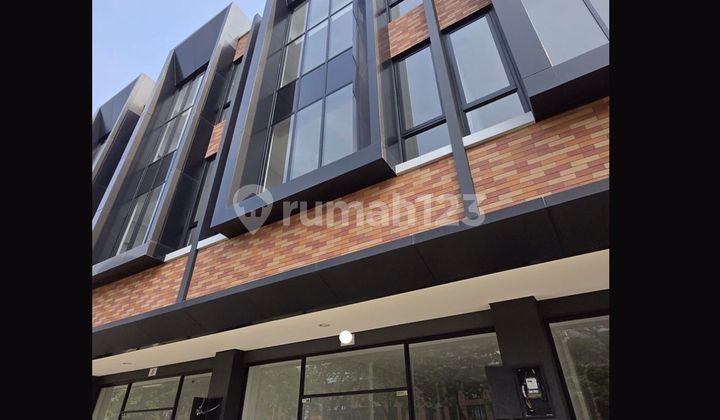 Disewa Ruko Lloyd Promenade Alam Sutera Area Bisnis Ramai Disewa Ruko Lloyd Promenade Alam Sutera Area Bisnis Ramai