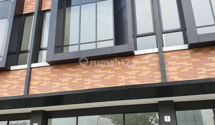 SEWA RUKO VICTORIA LANE HADAP JALAN LOKASI STRATEGIS 1