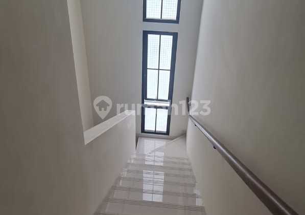 DIJUAL CEPATT!! RUMAH ALAM SUTERA CLUSTER PALMYRA  2