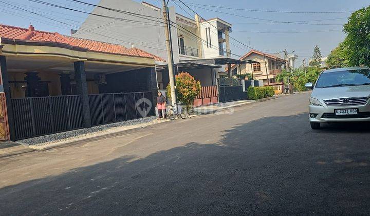 Rumah Siap Huni Strategis Di Bulevar Hijau Bekasi 1