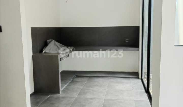 Dijual Rumah Bangunan Baru 3 1/2 Lantai Sunter Agung Permai 013 2