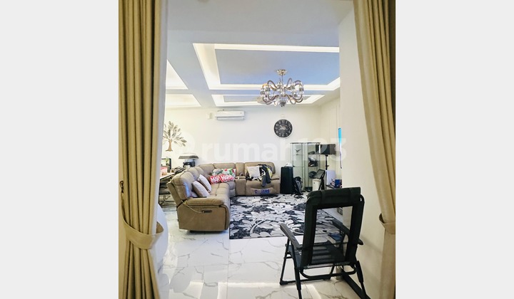 Turun Harga Drastis Jual Rumah Mewah 2 Lantai Full Furnished di Cluster Shinano, Jakarta Garden City, Cakung 034