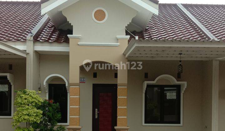 Rumah baru siap huni lokasi di jatiasih bekasi kota 2