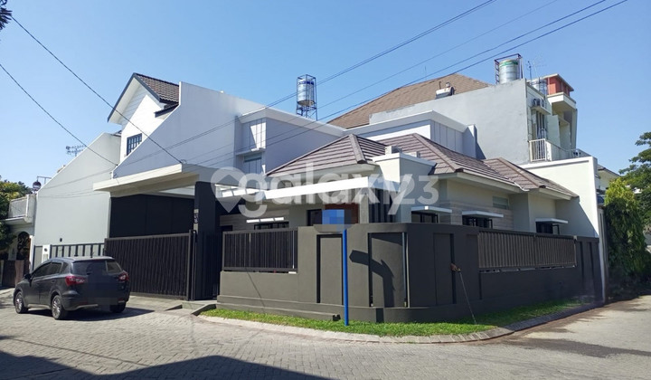 Turun Harga !!! Rumah Baru Mewah Pakuwon City Pantai Mentari Kenjeran Surabaya 